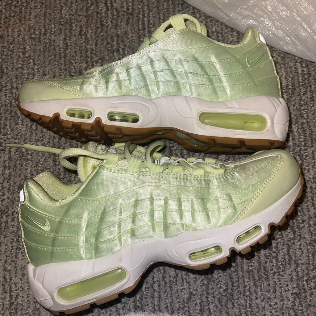 Nike Satin Air Max 95 Womens Size 8.5